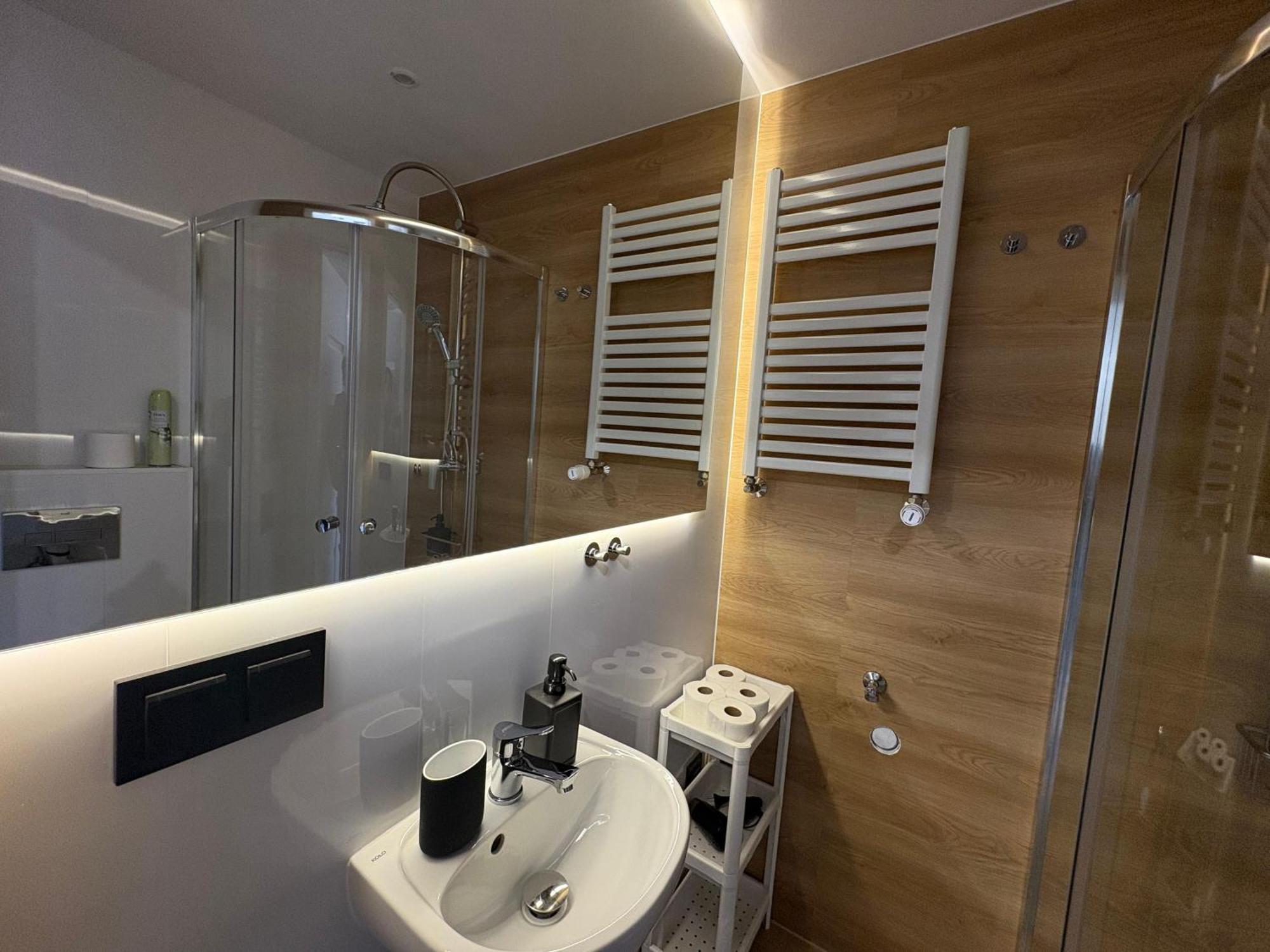 Stylowe Apartamenty W Centrum Wrocław Exteriör bild