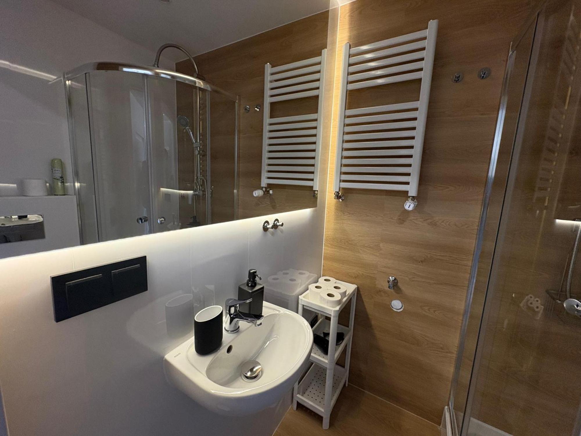 Stylowe Apartamenty W Centrum Wrocław Exteriör bild