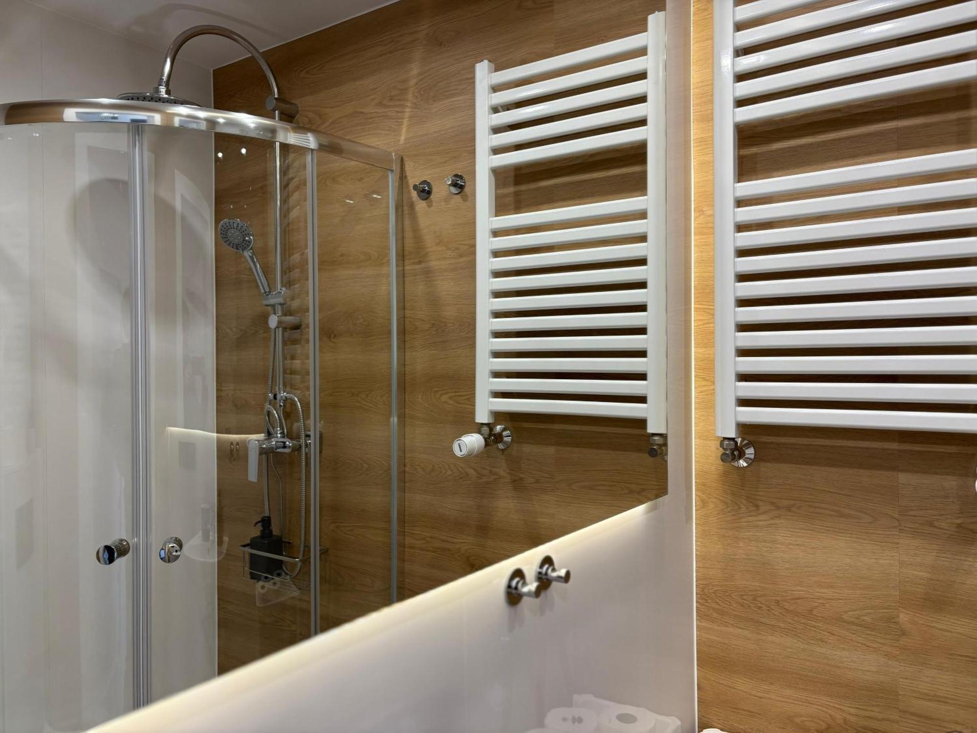 Stylowe Apartamenty W Centrum Wrocław Exteriör bild