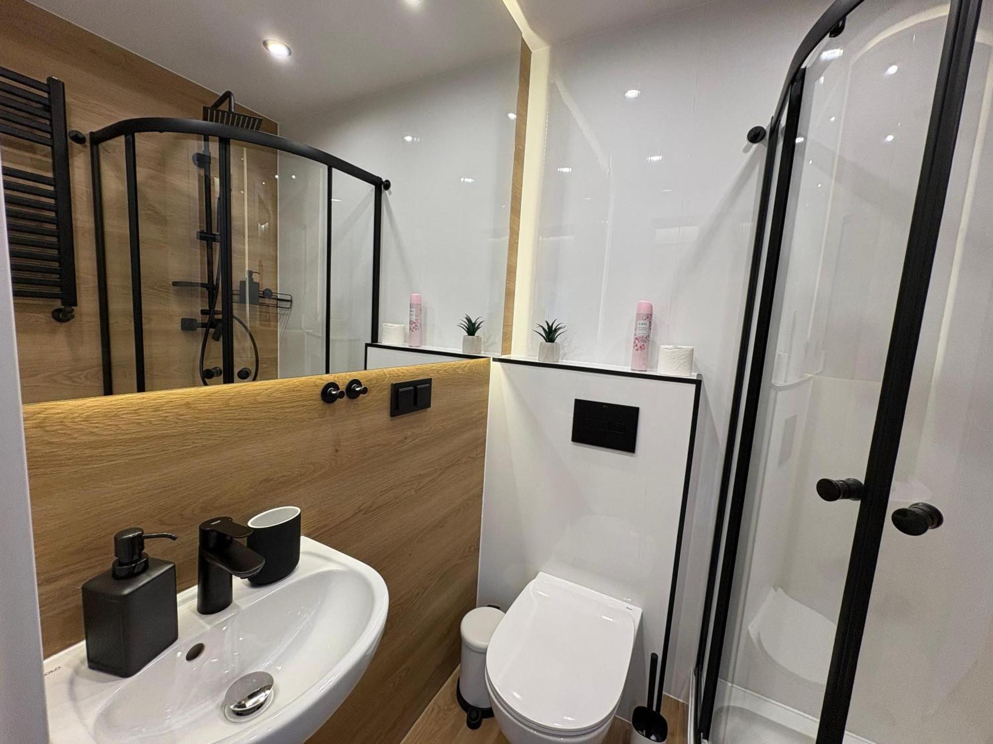 Stylowe Apartamenty W Centrum Wrocław Exteriör bild